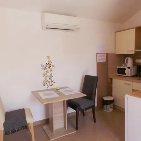 Apartment Marino *