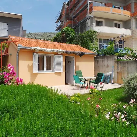 Apartment Marino *